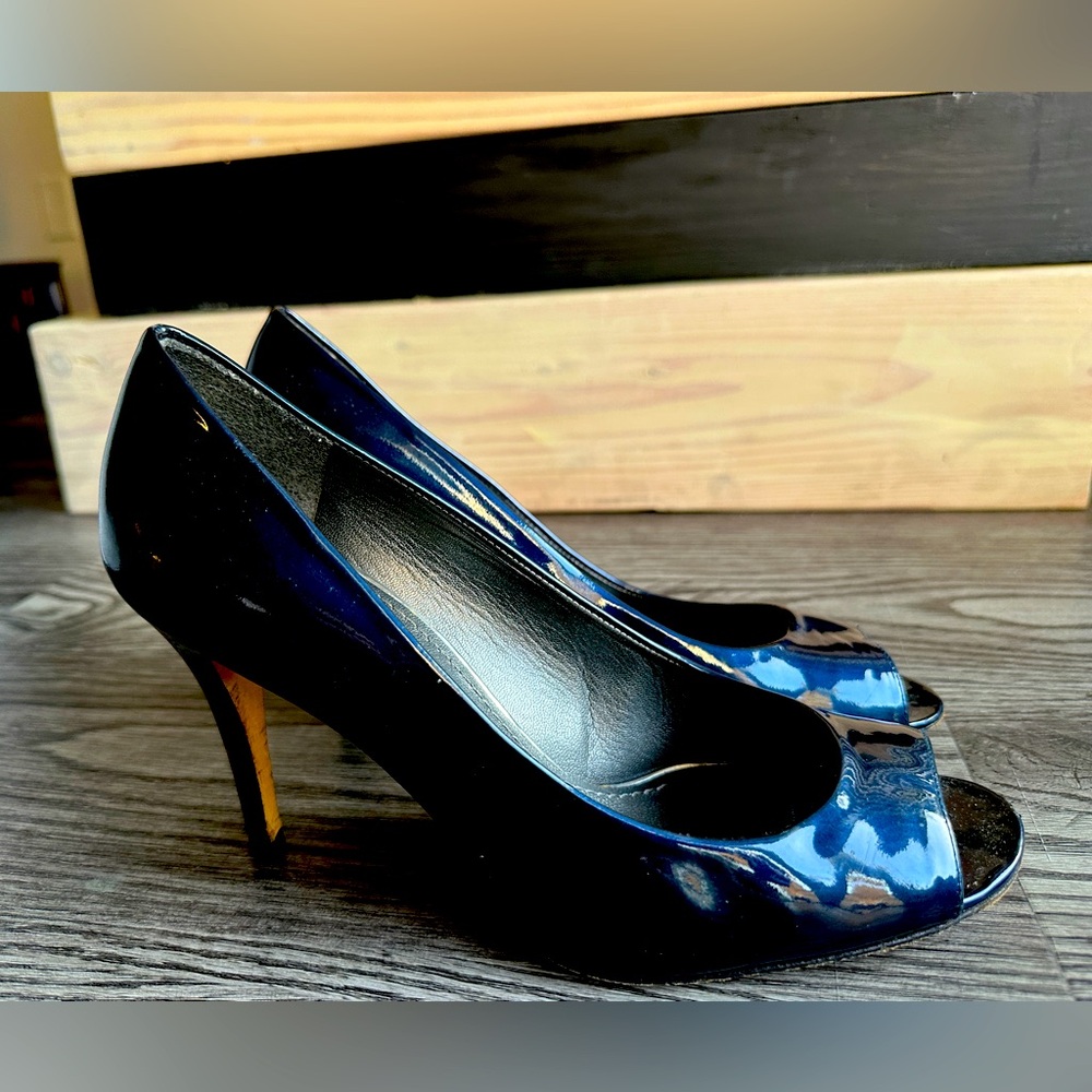 Stuart W. blue heels